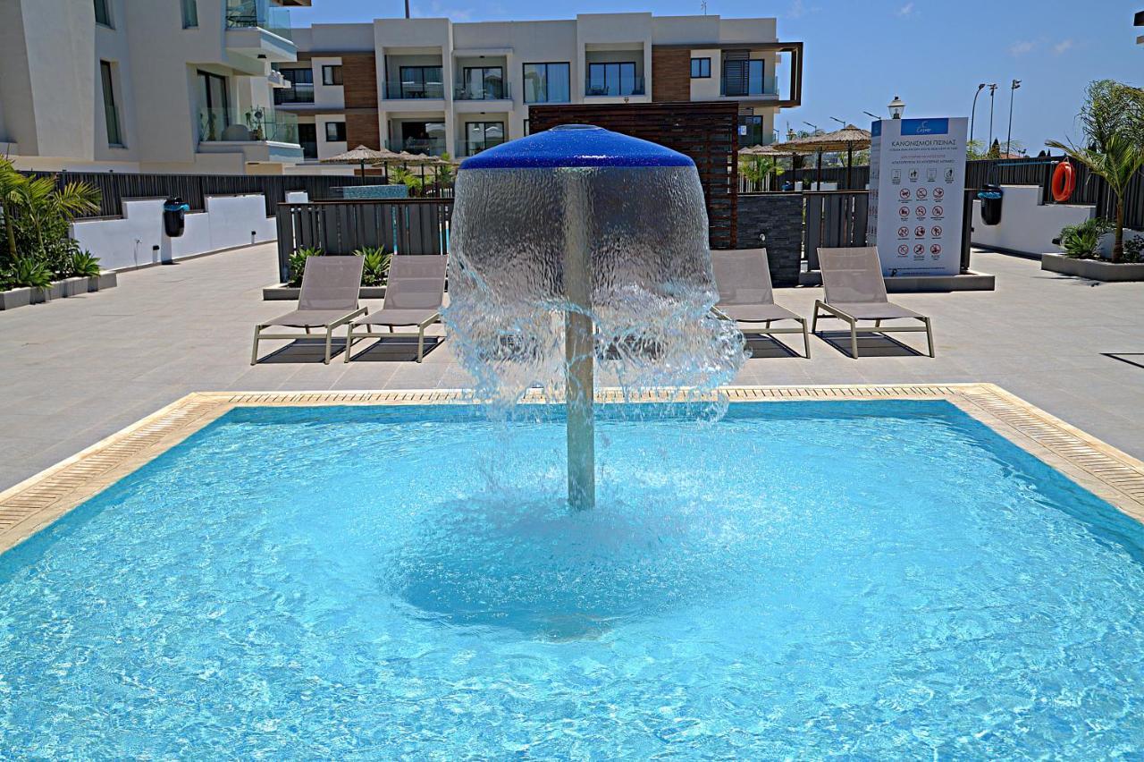 Golden Tree Apartment Paralimni Esterno foto