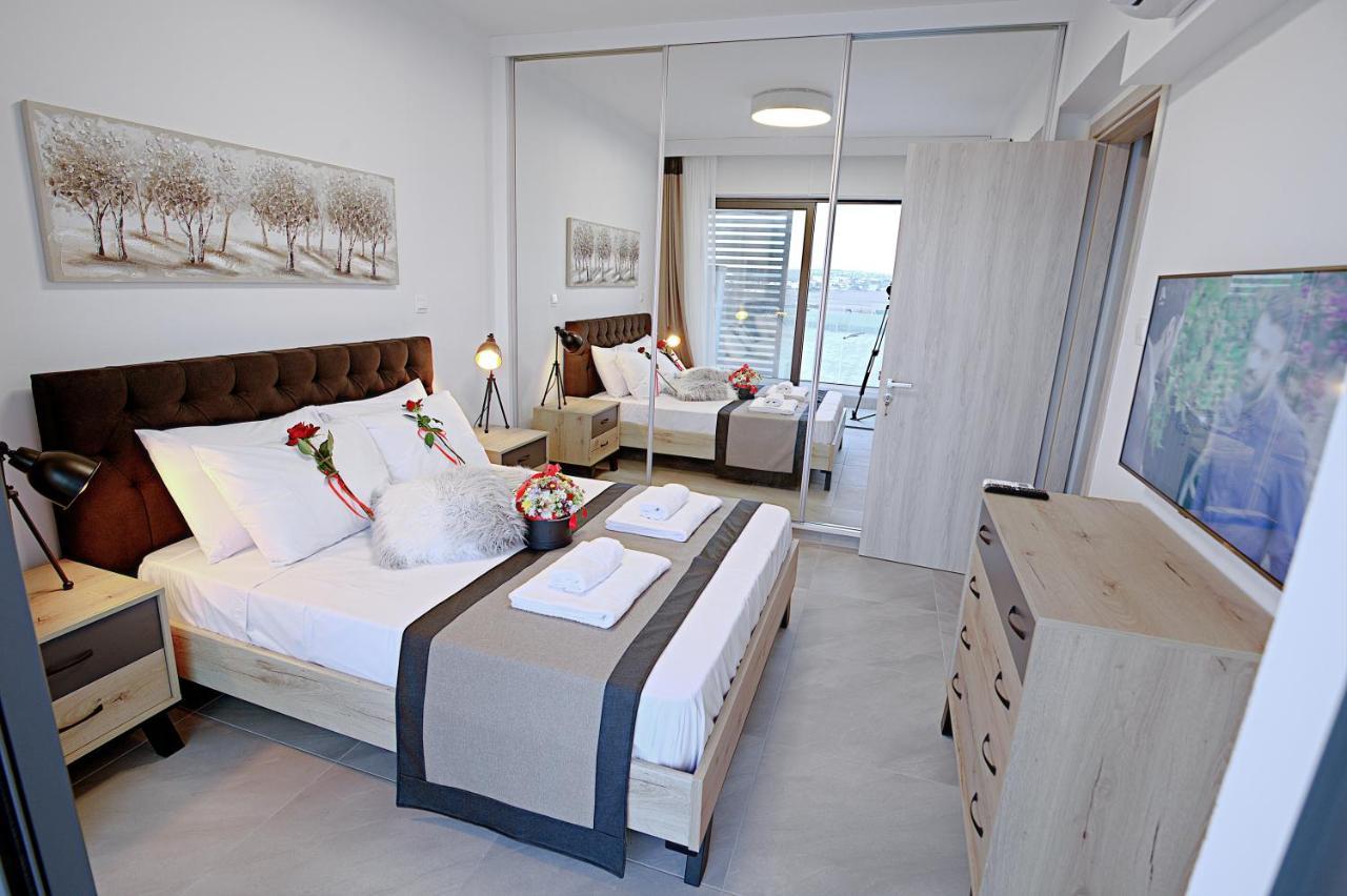 Golden Tree Apartment Paralimni Esterno foto