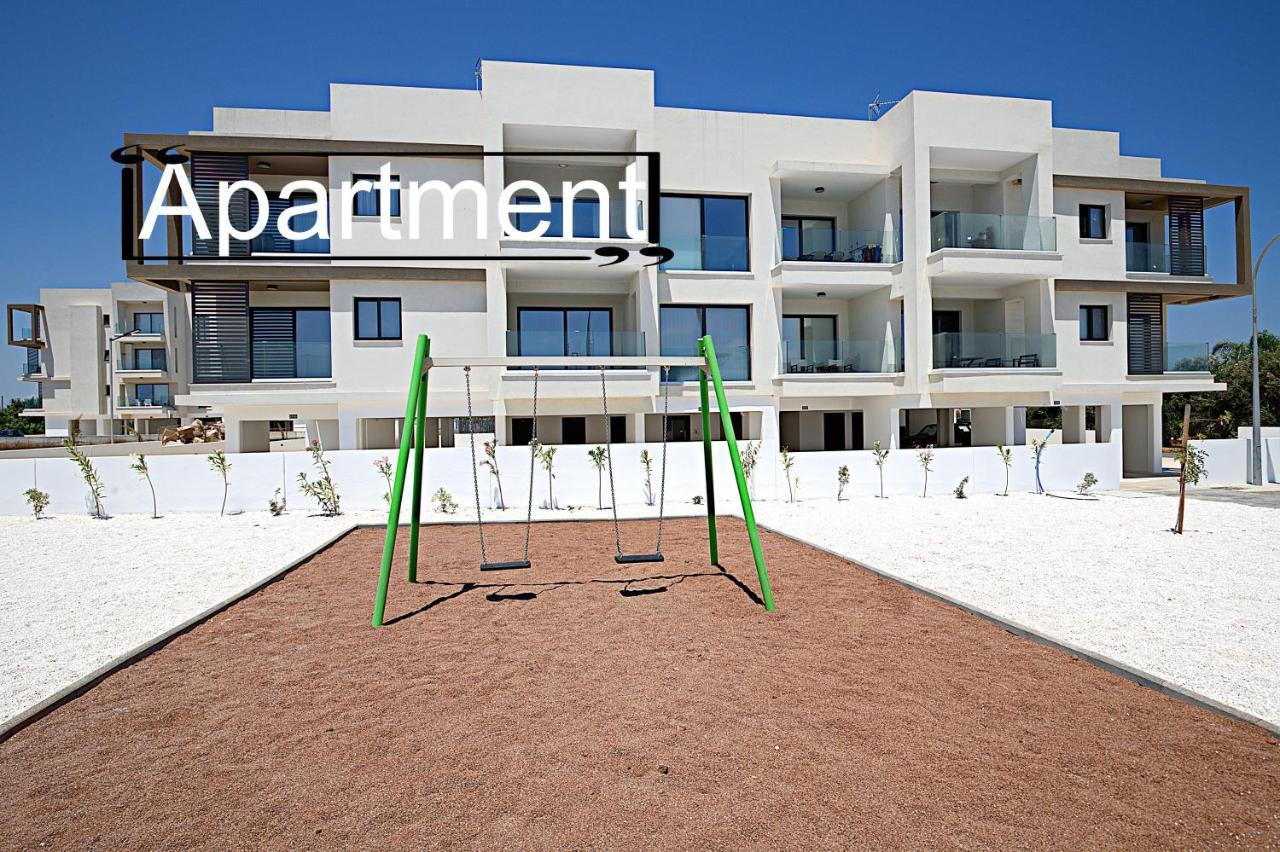 Golden Tree Apartment Paralimni Esterno foto