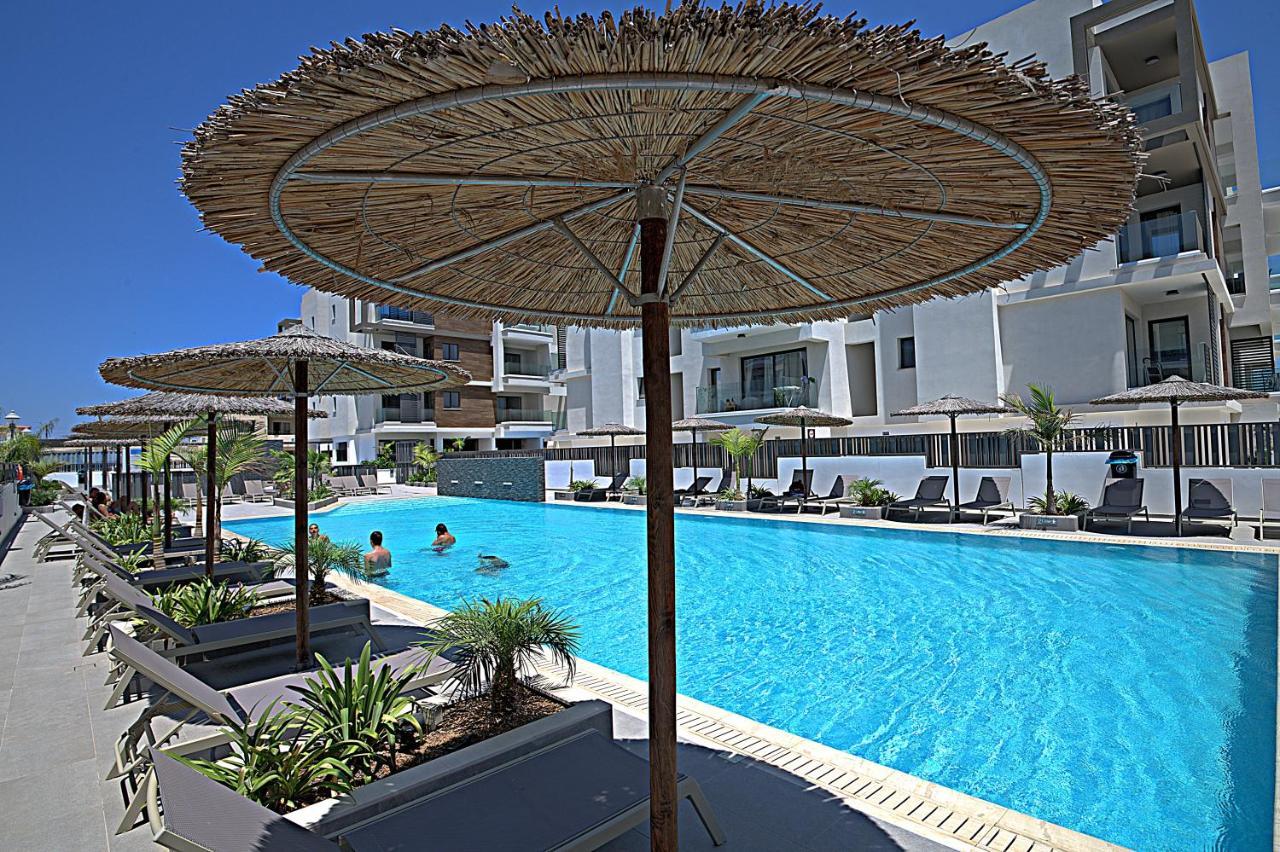 Golden Tree Apartment Paralimni Esterno foto