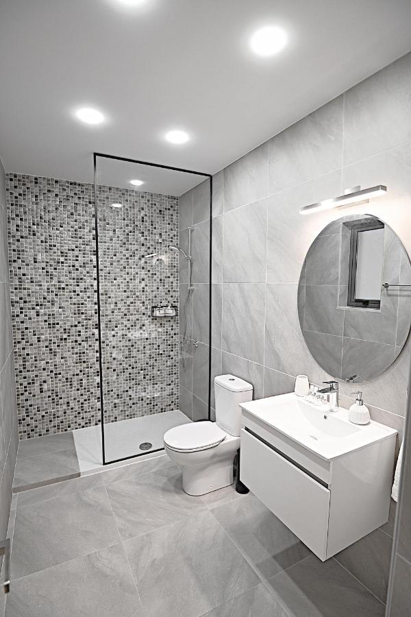 Golden Tree Apartment Paralimni Esterno foto